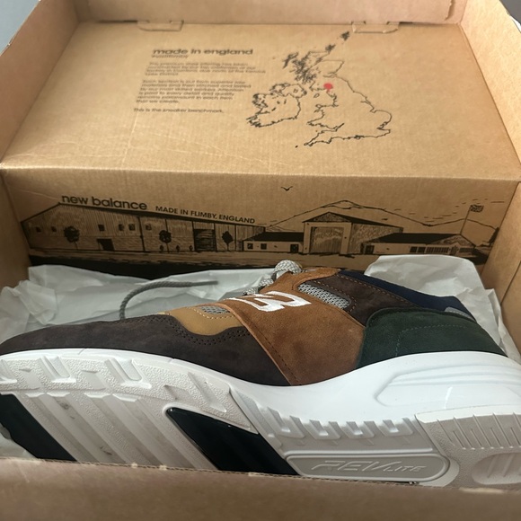 New Balance Sample Labs 1530X - Picture 9 of 10